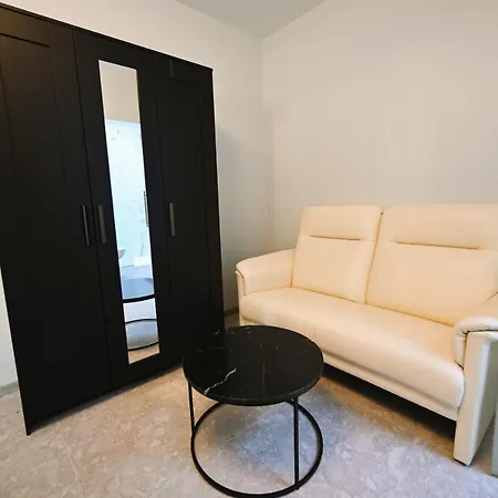 Cesar Palace Hotel *